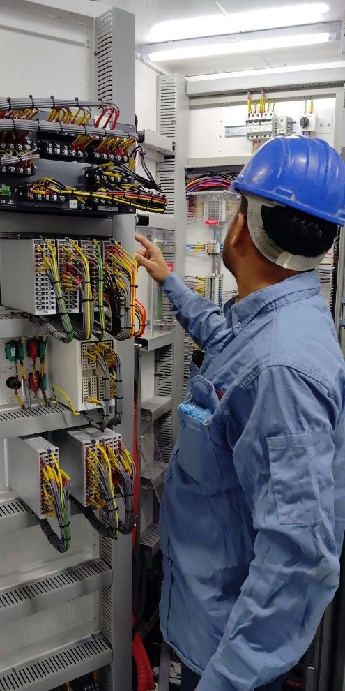 ELECTRICISTAS 24 HORAS
